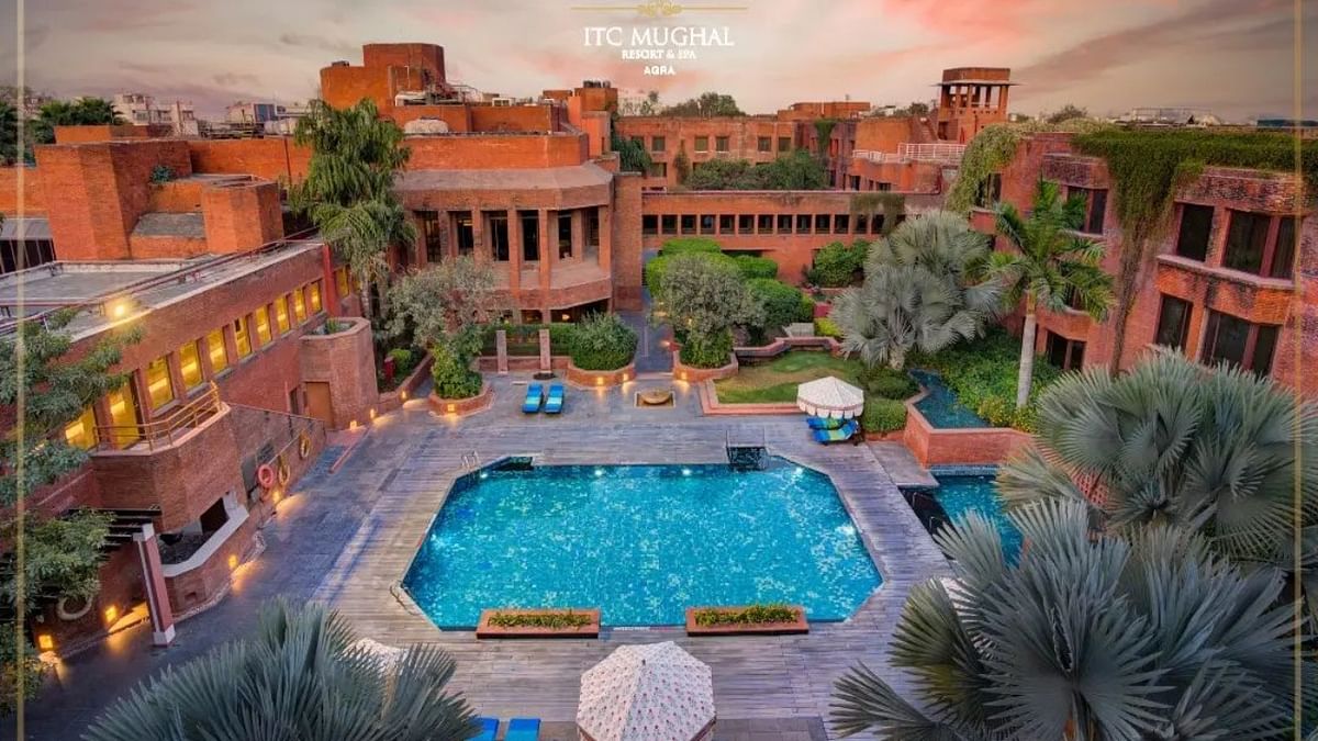 ITC Mughal Resort & Spa in Agra | ITC Mughal is a luxury resort that’s located in the lap of Mughal luxury. With its stunning views, luxurious facilities, and a range of activities, the resort offers the perfect setting for a romantic getaway. Credit: Instagram/@itcmughal