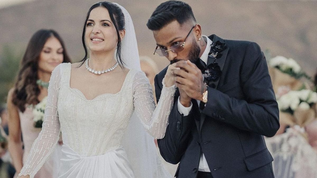 The wedding rituals were performed as per the Christian rituals along with a white theme. Credit: Instagram/@hardikpandya93