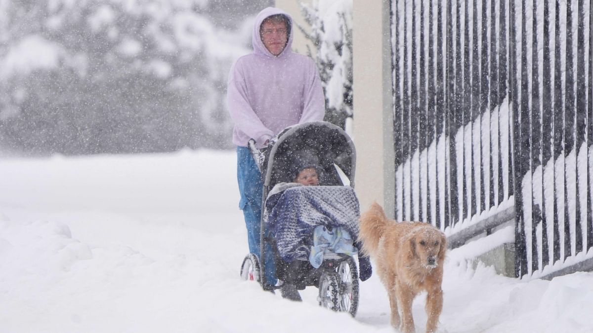 At the same time, parts of the Ohio Valley and the South could see near record-breaking high temperatures, beginning Thursday (Feb. 23) and continuing over the next few days. Credit: AP Photo