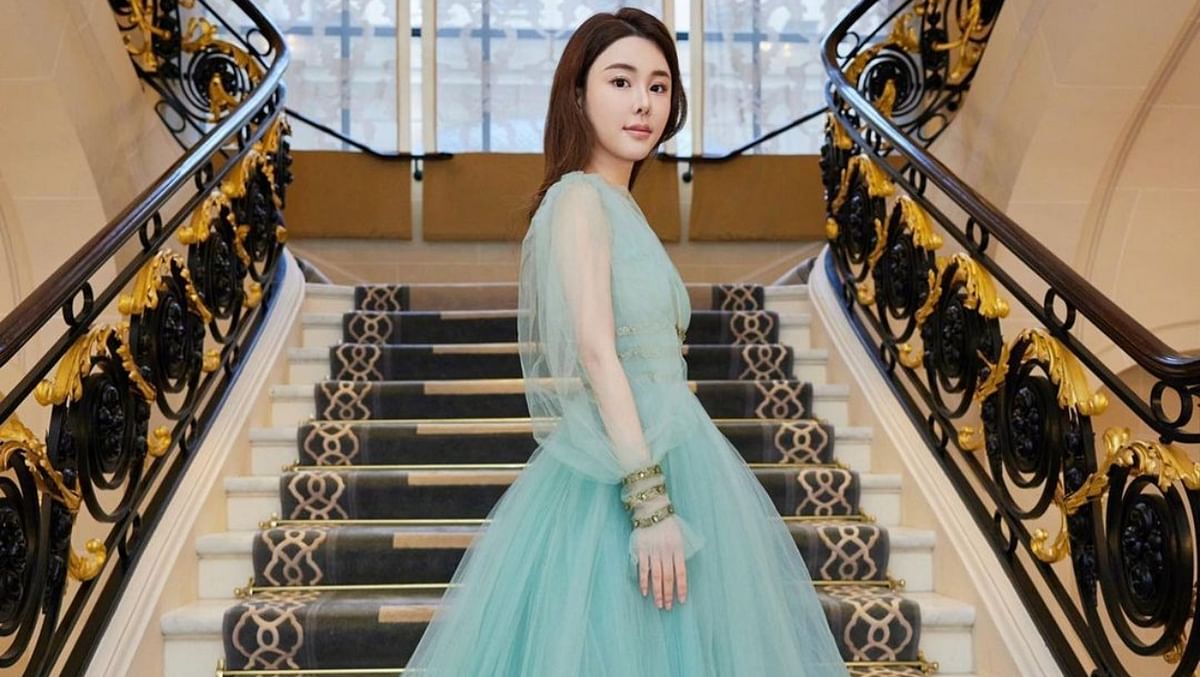 Abby Choi was a fashionista and an inspiration for many. Abby has styled herself in all the world’s top-notch brands such as Dior, Gucci, Valentino etc. Credit: Instagram/@xxabbyc