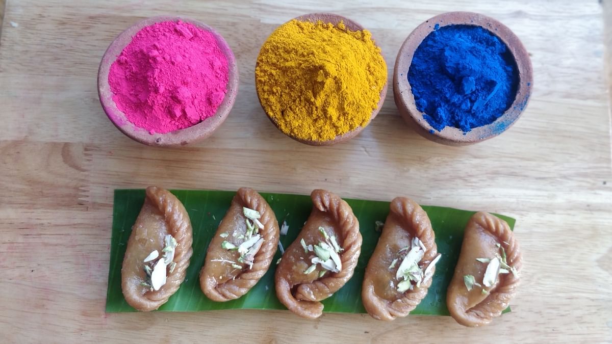 Holi 2023: Delicacies to try during Holi this year