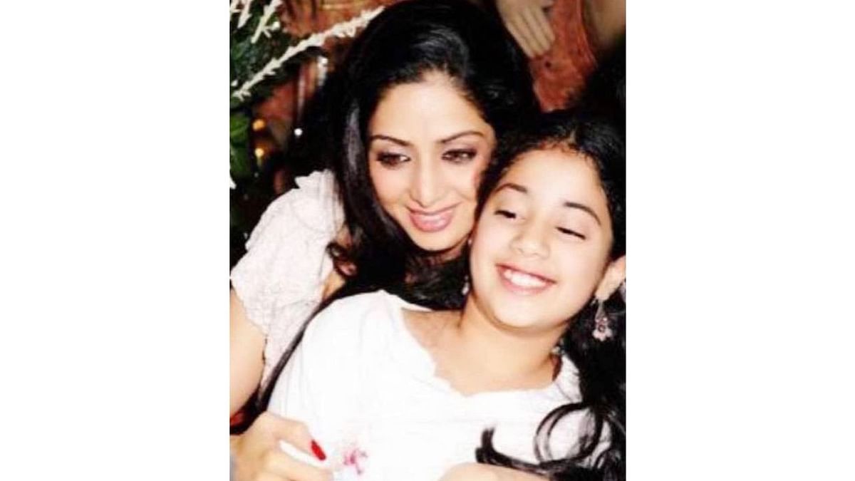 Another adorable picture of Janhvi Kapoor and Sridevi. Credit: Instagram/@janhvikapoor