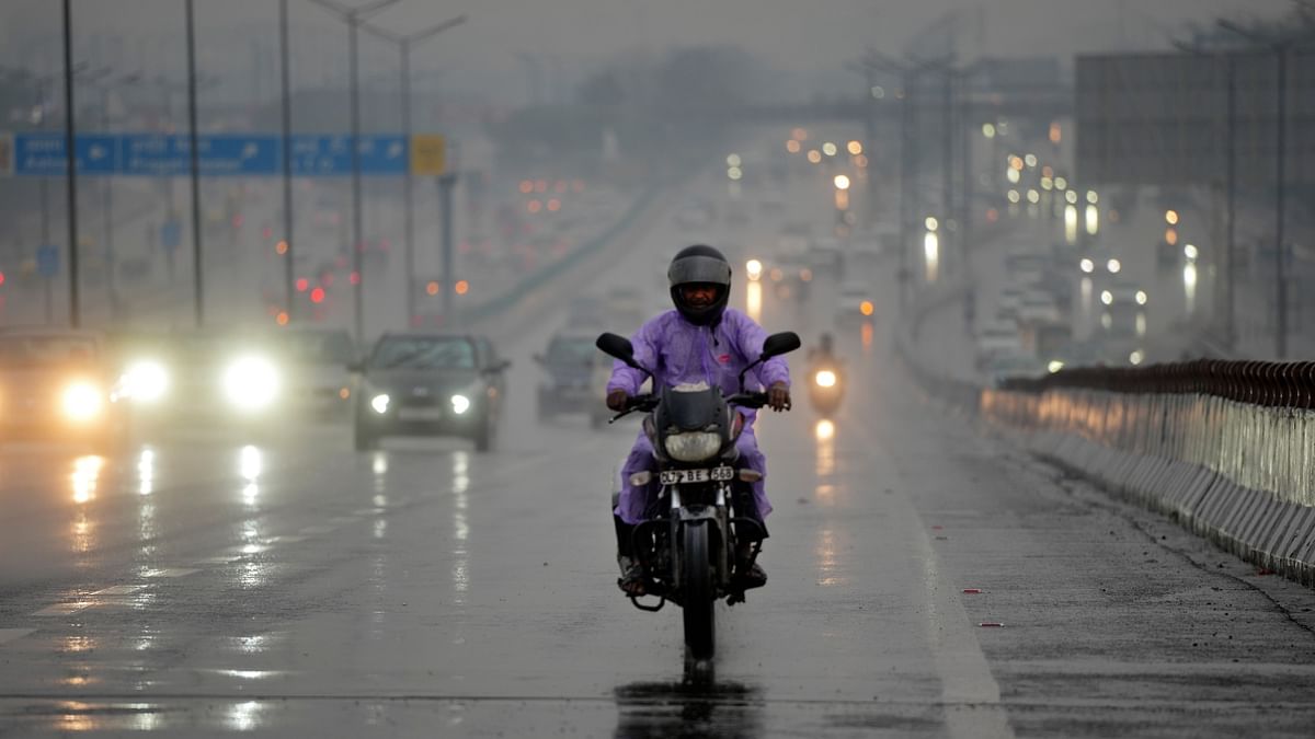 New Delhi on March 20 received the highest 24-hour rainfall for March in the past three years, recording 6.6 mm precipitation in just three hours. Credit: PTI Photo