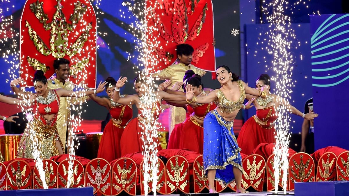 Actor Rashmika Mandanna rocked the dance floor with her power-packed dance performance on the Oscar-winning song 'Naatu Naatu'. Credit: AFP Photo