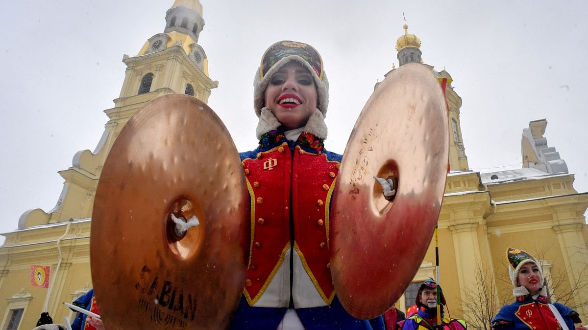 Clowns and mimes perform during April Fools' Day celebrations in Saint Petersburg, Russia. Credit: AFP Photo