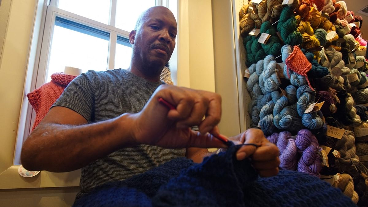 Men unravel stereotypes by knitting in US: See Pics