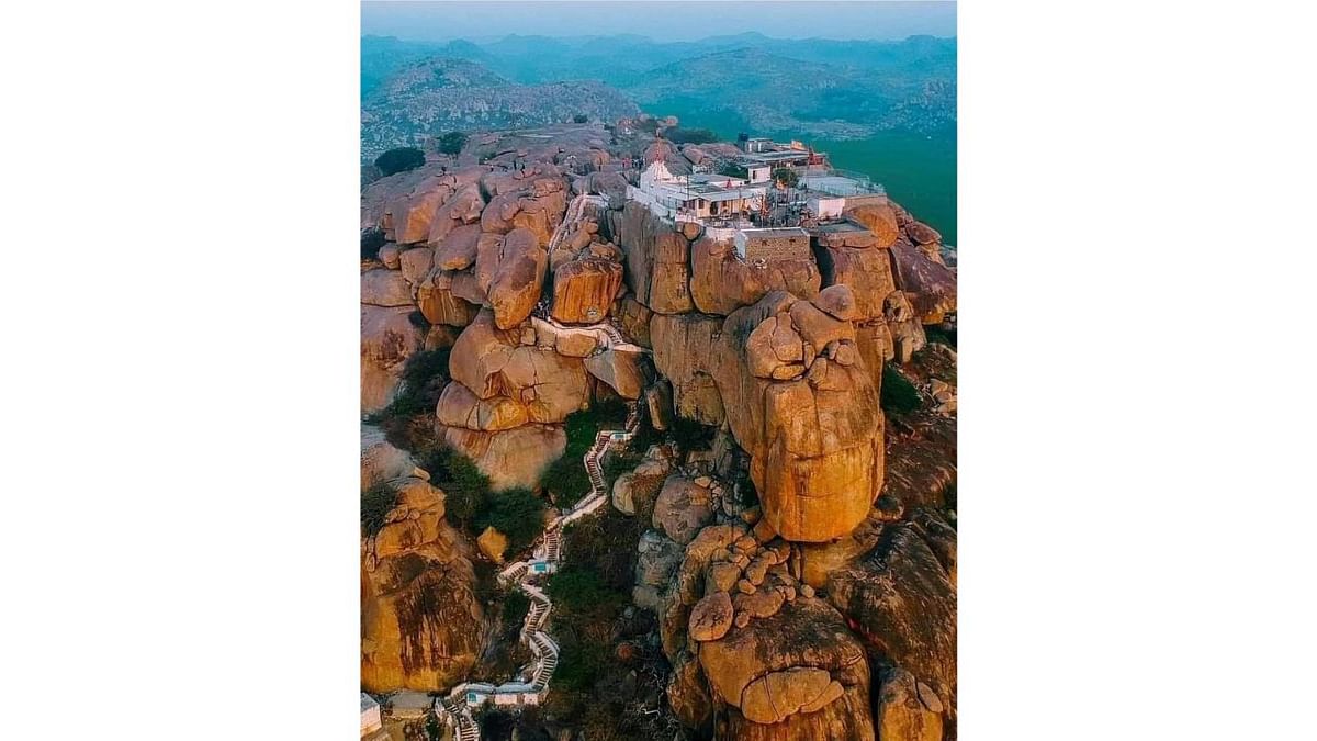 The Anjaneyadri Hill in Hampi: Located in the centre of the Anegondi area in Karnataka, it is said to be the birthplace of Lord Hanuman, with 575 steps leading to a temple. It is believed that a visit to this shrine washes away all the sins of a person and helps them attain moksha (salvation). Credit: Twitter/@IndiaTales7