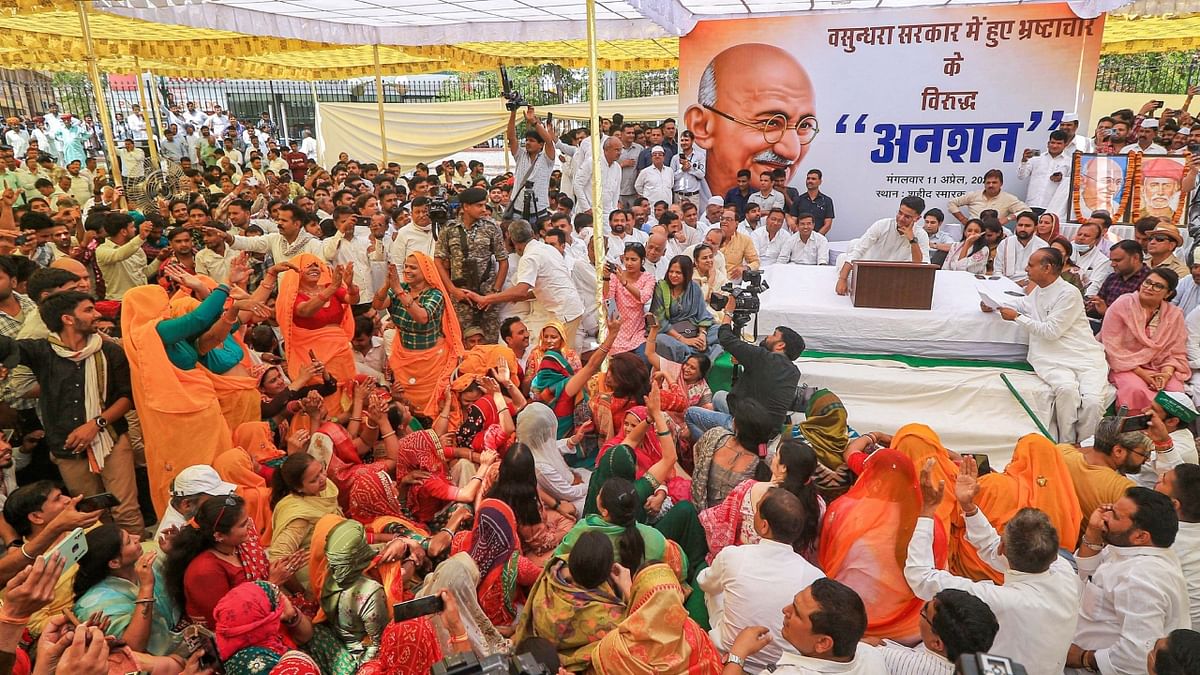 Hundreds of Pilot's supporters gathered at the Shaheed Smarak in Jaipur to support him. Credit: PTI Photo