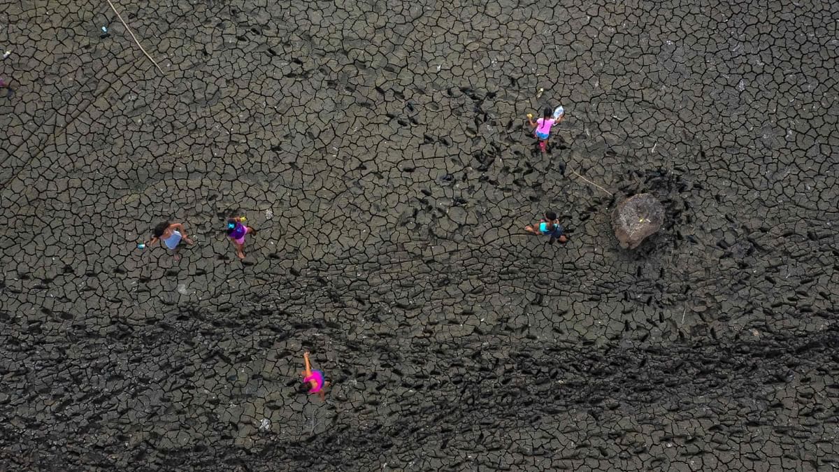 Aerial view of Lake Alhajuela during the summer drought, in the Colon province, 50 km north of Panama City, Panama. Credit: AFP Photo