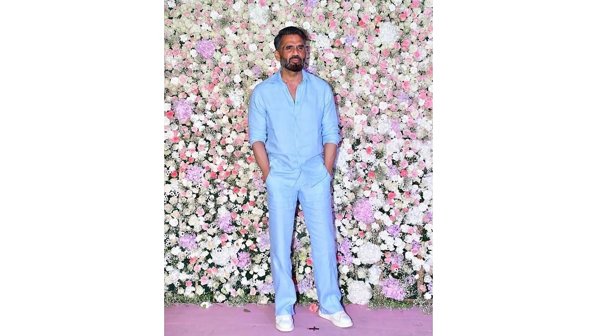 Actor Suniel Shetty donned a monochrome sky blue coloured outfit which consisted of a shirt and matching pants. Credit: Special Arrangement