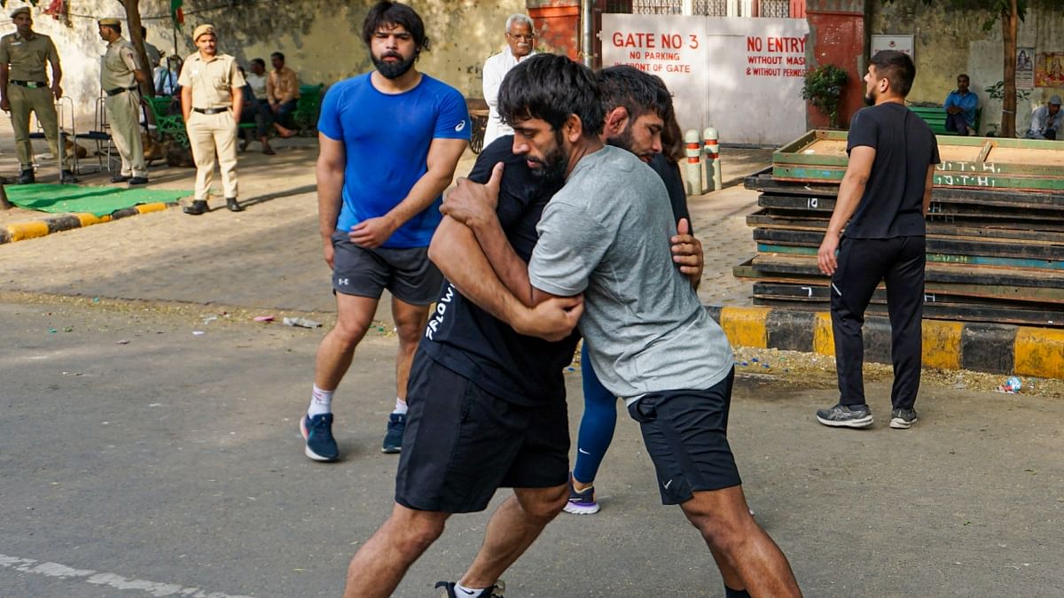 Wrestler Bajrang Punia and others during a training session near Jantar Mantar amid their protest, in New Delhi. Credit: PTI Photo
