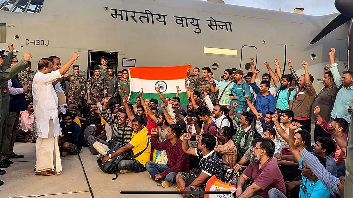 India has set up a transit facility in Jeddah and Union Minister of State for External Affairs V Muraleedharan is overseeing the evacuation mission from the Saudi Arabian city. Credit: PTI Photo