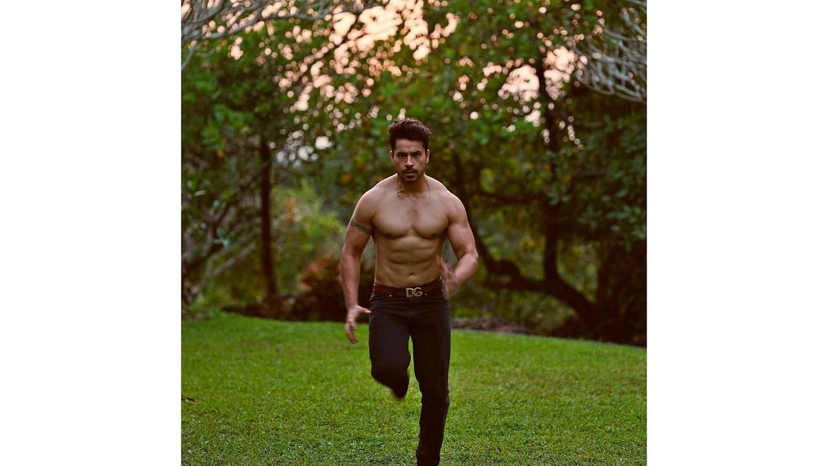 Gautam Gulati: A face anybody would recognise for his diverse acting abilities, Gautam underwent a significant transformation on his fitness journey. He has taken charge of his health by embarking on a rigorous fitness regime which has helped him sculpt a well-defined physique. His massive fan following keeps increasing not only due to his talent, but also his passion for maintaining a ripped body by regularly hitting the gym. Credit: Instagram/@welcometogauthamcity
