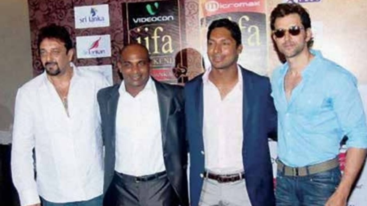 IIFA 2011 took place on June 5, 2010, at the Sugathadasa Stadium in Colombo, Sri Lanka. The event saw Sri Lankan legendary cricketers Sanath Jayasuriya and Kumar Sangakkara marking their presence. Credit: IIFA