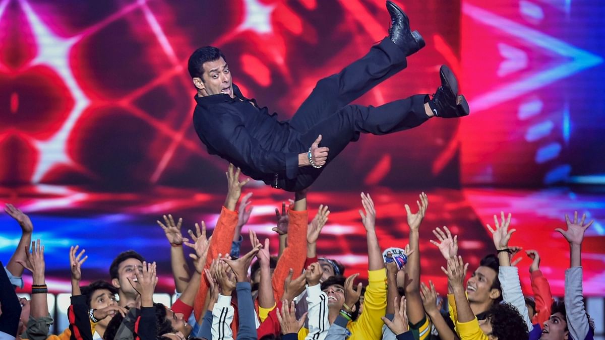 IIFA throwback: Best moments of Bollywood's 'bhai' Salman Khan