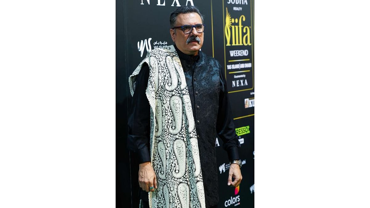 Boman Irani wore an ethnic black attire for the evening. Credit: AFP Photo