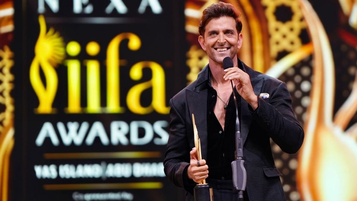 Hrithik Roshan lifted the IIFA trophy for best performance in a leading role - male for his work in the action-thriller film 'Vikram Vedha'. Credit: IIFA