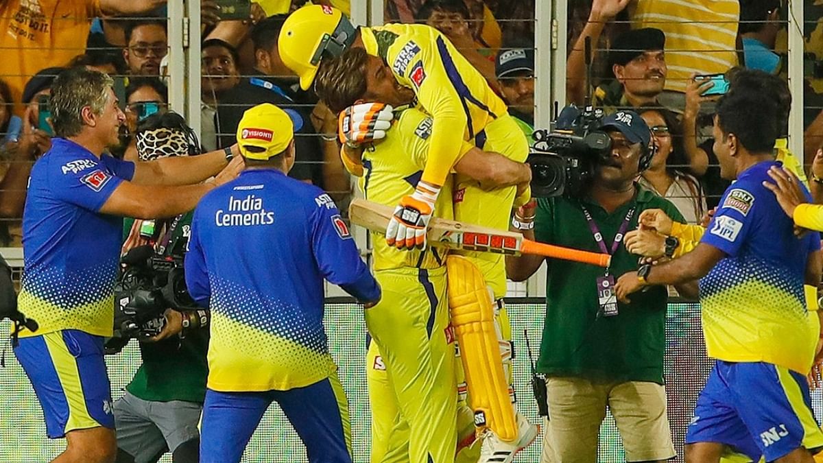 CSK captain MS Dhoni lifted Ravindra Jadeja after he hit the winning four in the IPL 2023 final match against Gujarat Titans at the Narendra Modi Stadium in Ahmedabad. Credit: IANS Photo