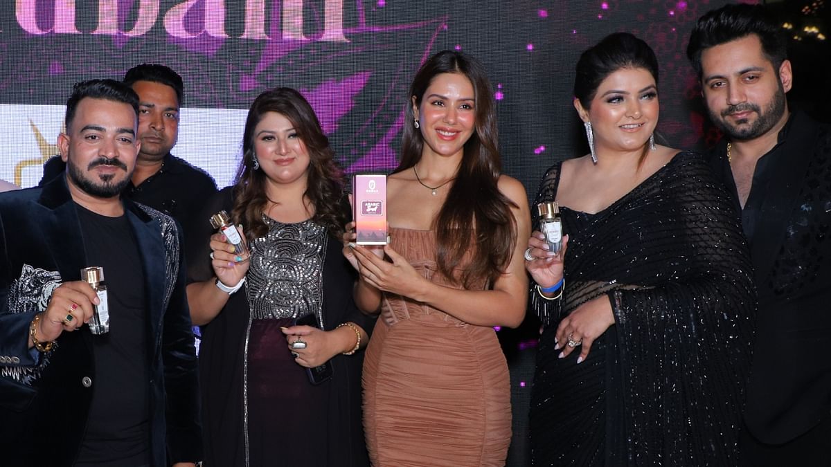 Pawan Aggarwal and Nidhi Aggarwal of Rawls, one of the most loved pioneer brands in Delhi partnered with Kriti DS and Vijay Duggal to bring in their new product, the perfume - Arabic Sunset. Credit: Special Arrangement