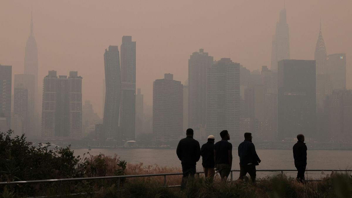 The New York State Department of Environmental Conservation has extended its citywide air quality health advisory, and those who have underlying health conditions are advised to avoid outdoor activity as much as possible. Credit: Reuters Photo