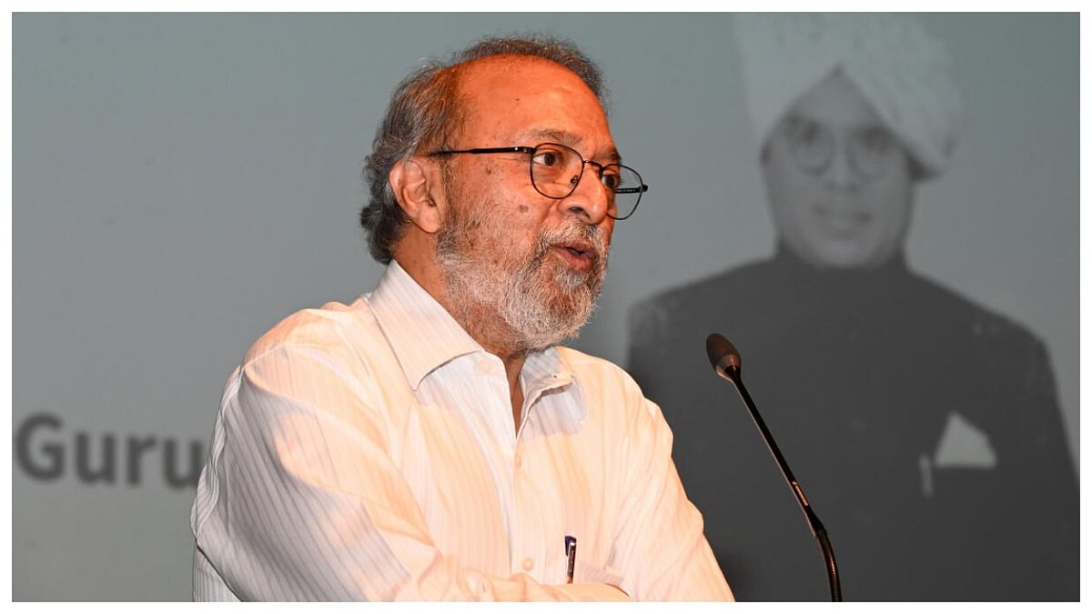 KN Hari Kumar, Former editor-in-chief of Deccan Herald and Prajavani, talks at 'Remembering KN Guruswamy' at Bengaluru International Centre, on Monday, June 19, 2023. Credit: DH Photo/Pushkar V