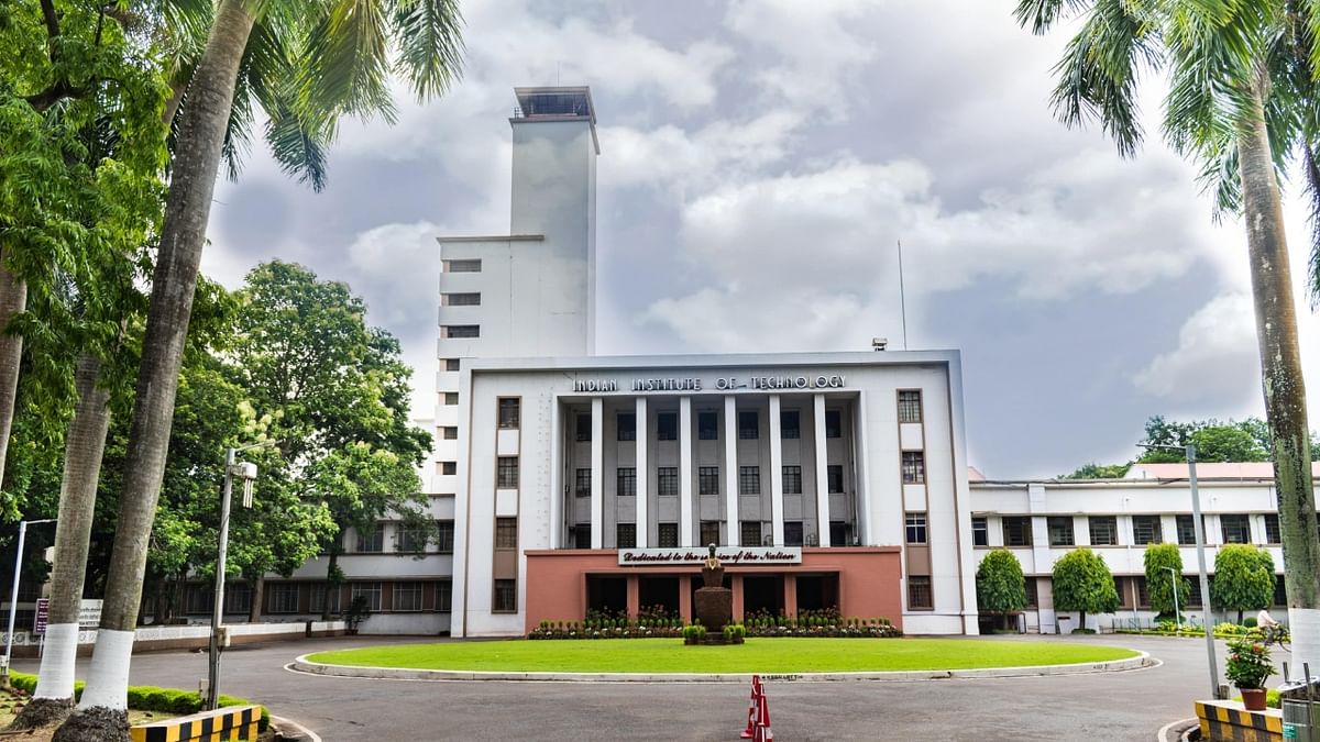 Fourth best Indian varisity, according to the study, is IIT-Kharagpur, which has been ranked at 271 in the latest edition of the QS World University Rankings. Credit: DH Pool Photo