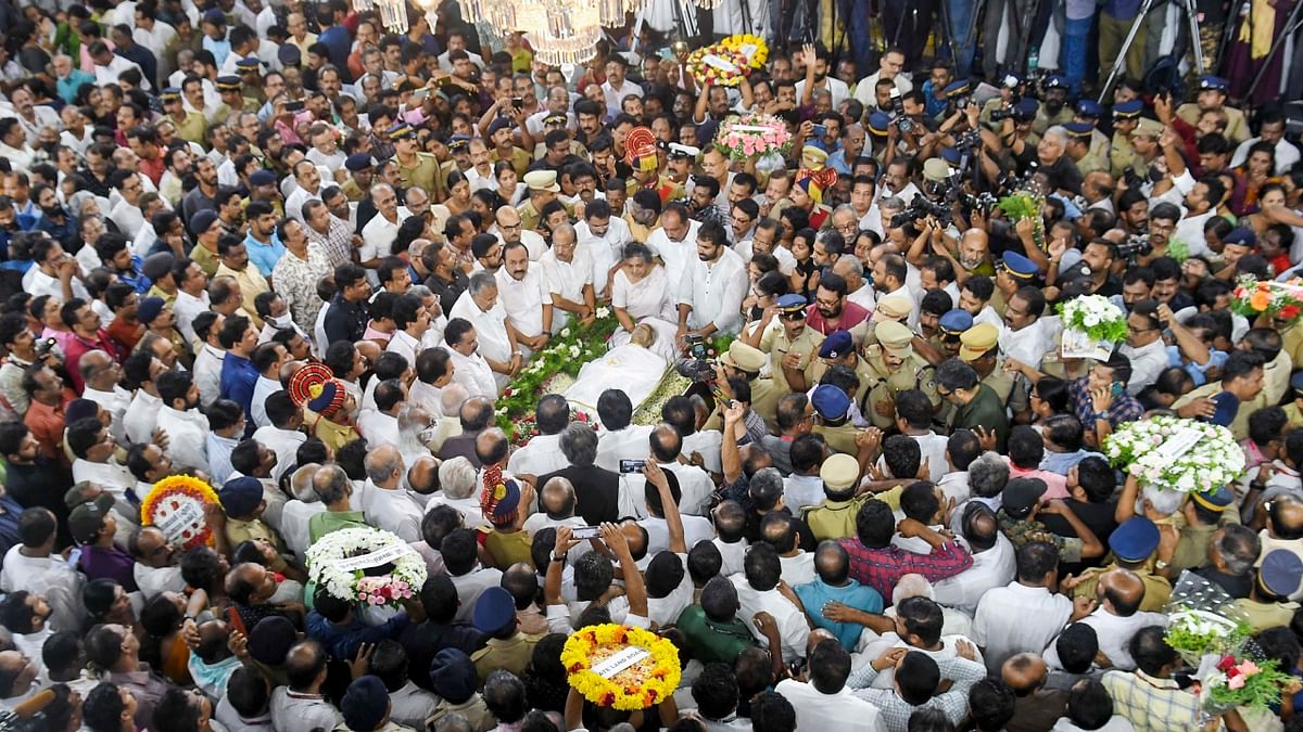 RIP Oommen Chandy: Thousands gather to pay homage to 'leader of masses'