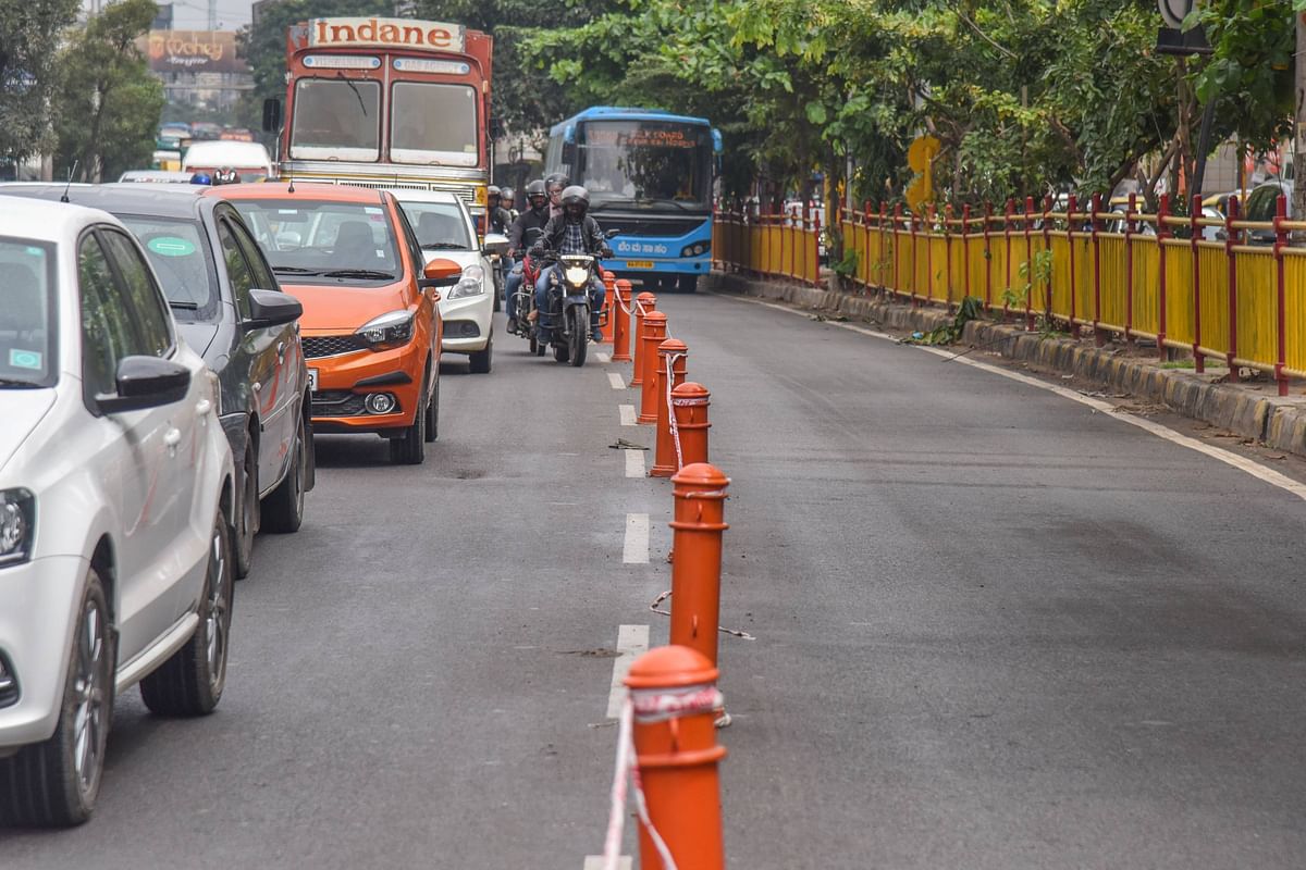 Ideally, bus lanes should be like this. (DH Photo/S K Dinesh)