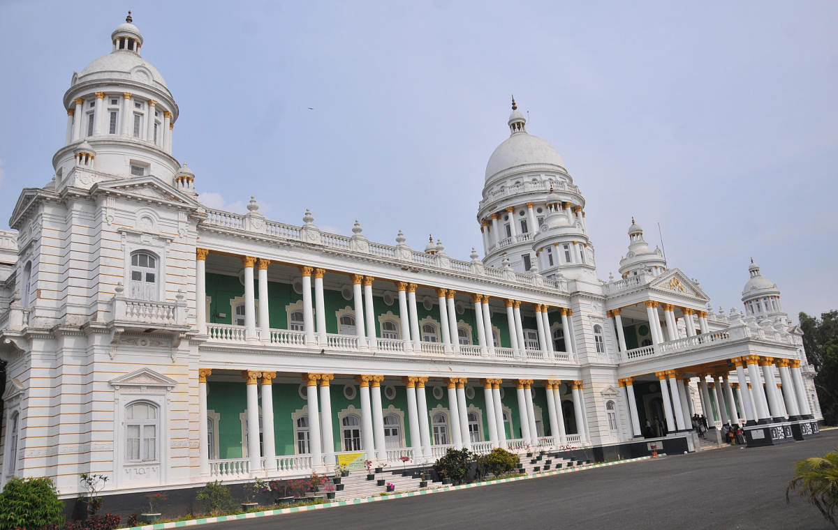 Lalitha Mahal in Mysuru bears a striking resemblance to the St Paul’s Cathedral in London. DH File Photo