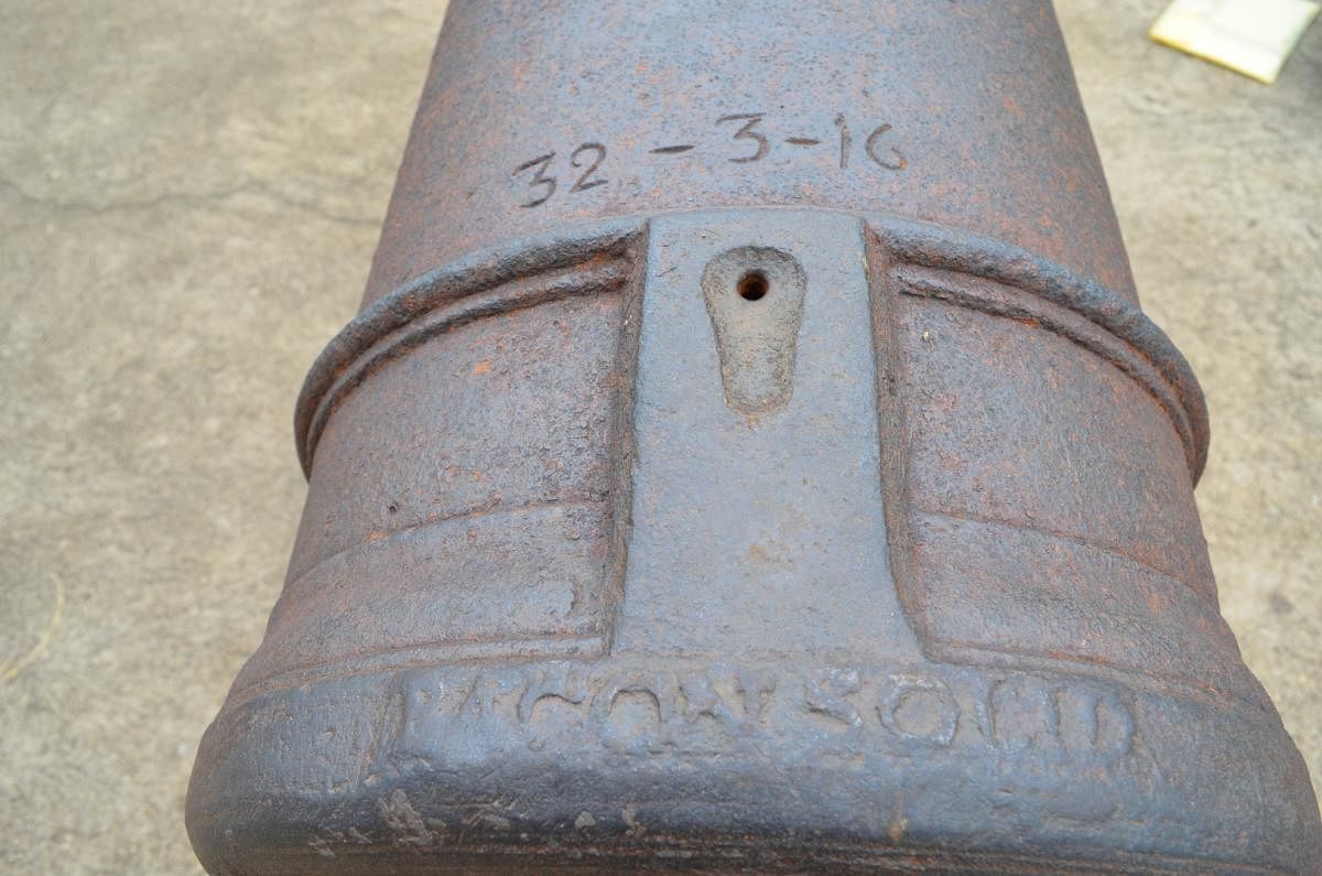 'Bacon Solid' engraved on the iron cannon suggests it was manufactured by Anthony Bacon, an Atlantic slave trader from Britain