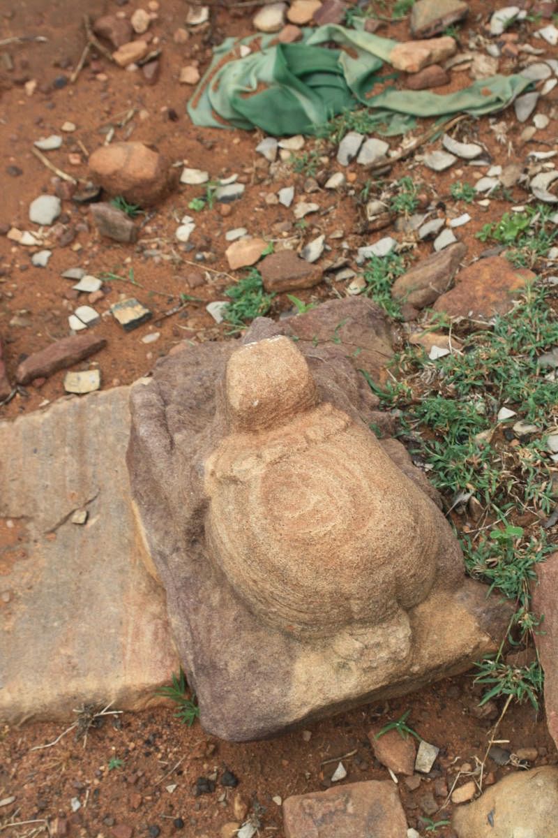 Aihole, rock art, Srikumar M Menon