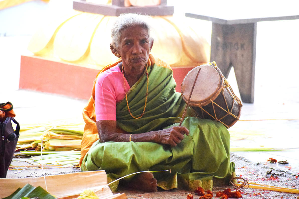 alive and strong: Paad’danas are composed and sung by the womenfolk of Tulunadu while working in the paddy fields or during various rituals.