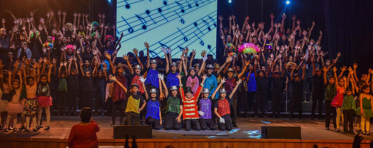 Children, elders singing at Big Bang, hits from Hollywood and Bollywood, The Bangalore Chorus at Gurunanak Bhavan in Bengaluru on Saturday.