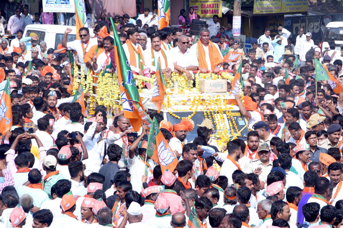 Gokak BJP candidate Ramesh Jarkiholi, accompanied Union Minister Suresh Angadi BJP MLAs Umesh Katti, Balachandra Jarkiholi, hold a road show in Gokak on Monday.