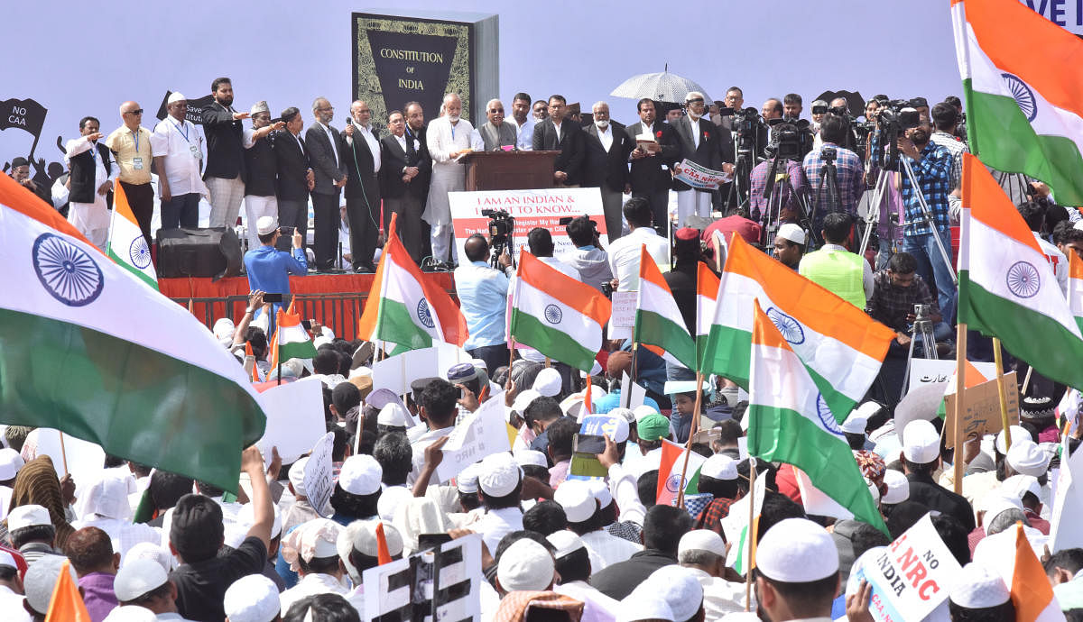 The main stage of the peace rally hosted scores of dignitaries. The tricolour fluttered everywhere. DH PHOTO/B K JANARDHAN