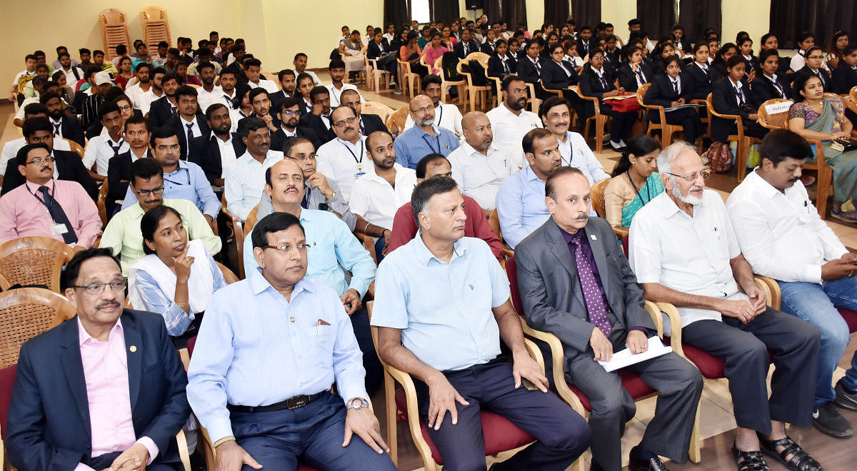 Industrialists, traders, academics and students take part in the programme.