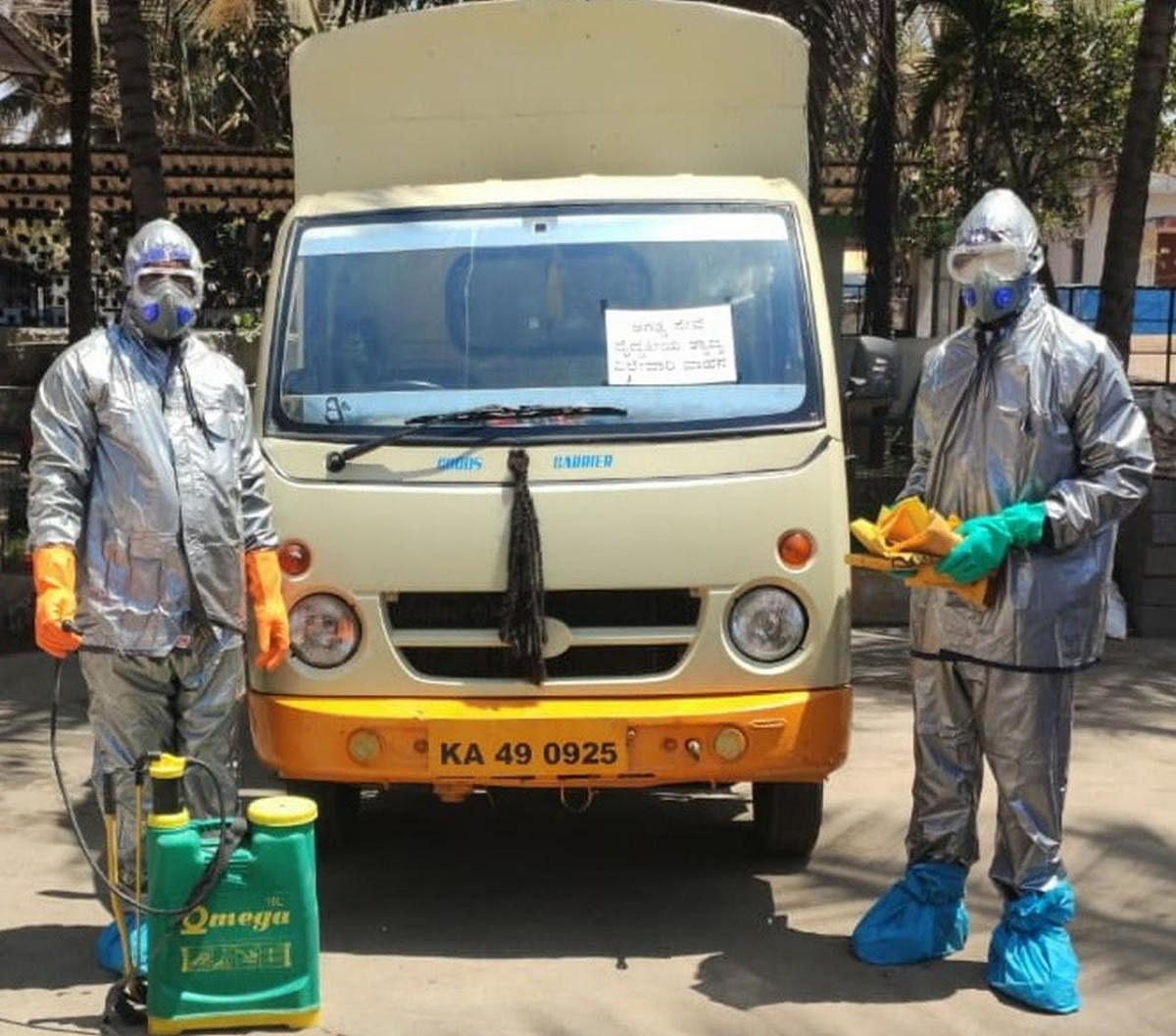 Hubballi-Dharwad Corporation has deployed a special team of civic workers with safety gears to collect waste from homes in which people are under quarantine