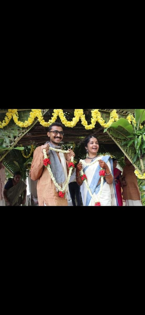 Khadi-clad Suhasini Koulagi and Raghu at their wedding in 2019. 