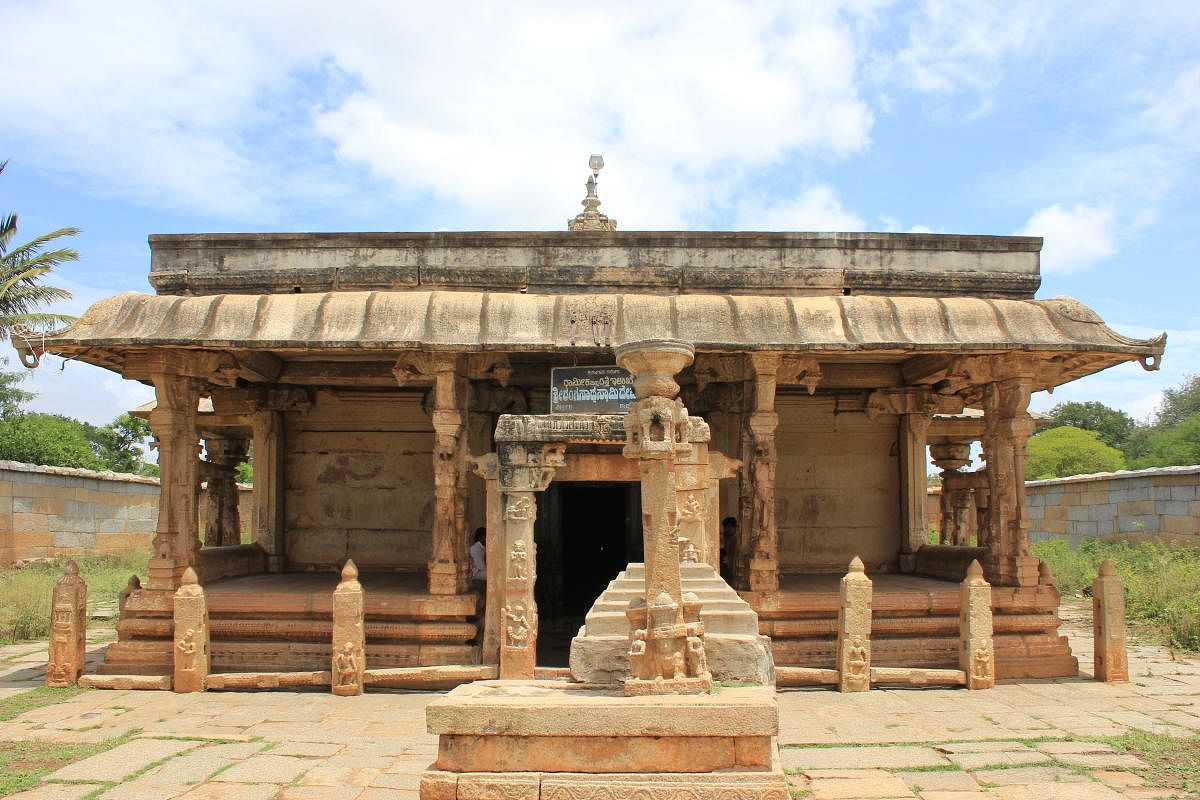 Ranganathaswamy Temple in Nirthadi, Davanagere.