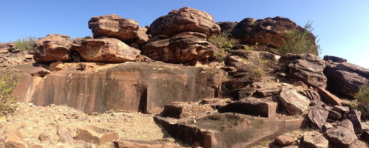 A sandstone quarry on Meguti Hill, Aihole, which was worked by both Chalukyan and later stonecutters. Photo credit: Srikumar M Menon