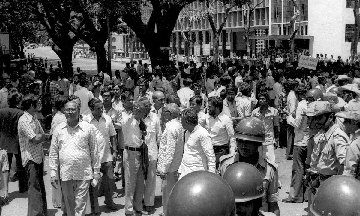 Kannada writers and intellectuals join a protest in front of the M S building in Bengaluru