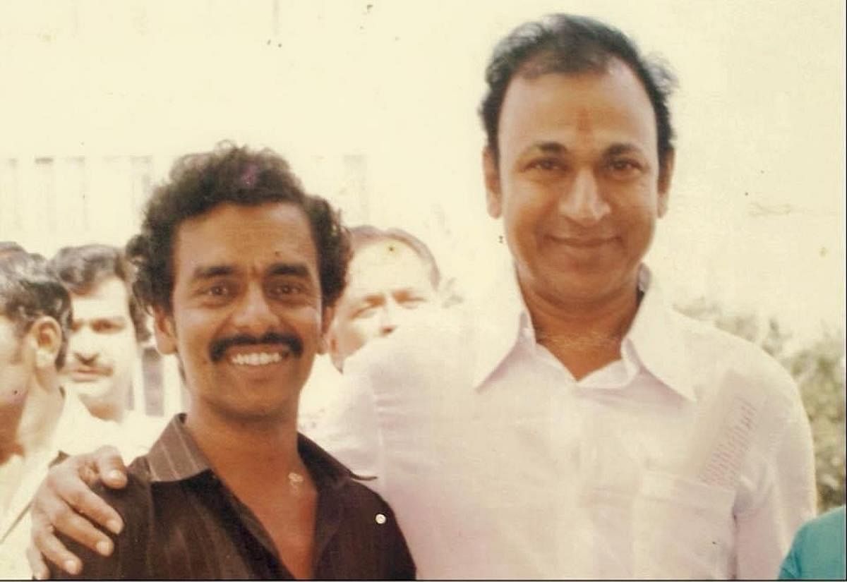 The actor with Dr Rajkumar.