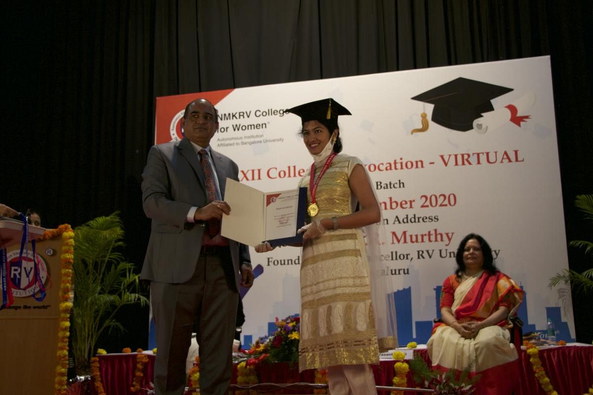Dr Y S R Murthy, the vice-chancellor of RV University, presents the degree certificate to a student at the 12th annual convocation of the NMKRV College for Women, Bengaluru. Credit: Special Arrangement