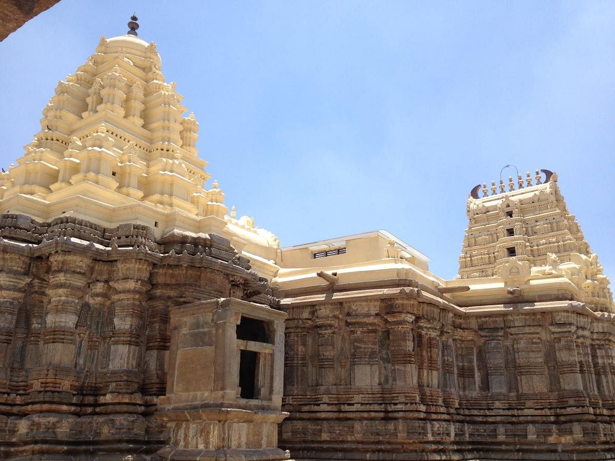 The Saumyakeshava Temple at Nagamangala. Photo by Srikumar M Menon 