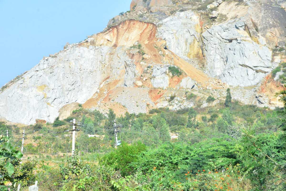 A hillock near Chitradurga has almost vanished due to quarrying. photos by Bhavani Manju.