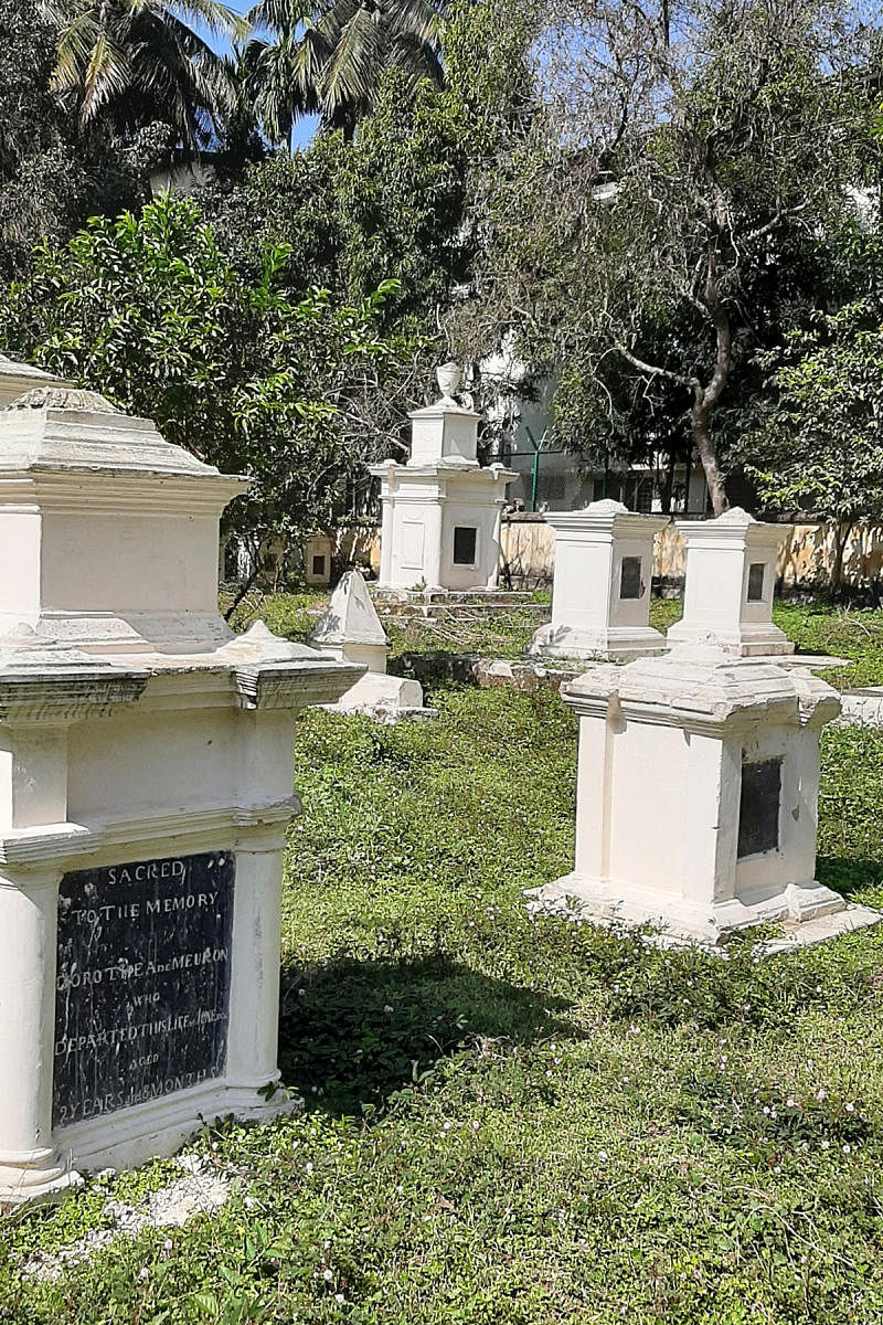Tombs at the Garrison cemetery. Photos by Suryakumari Dennison 