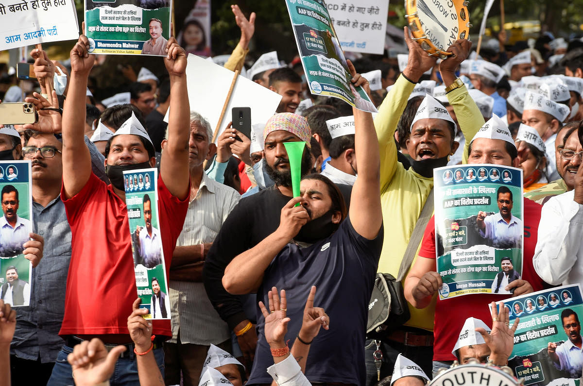 The GNCTD Bill has revived the power tussle between the Centre and the AAP. (In pic) AAP activists stage a protest against the Bill at Jantar Mantar in New Delhi. Credit: PTI File Photo