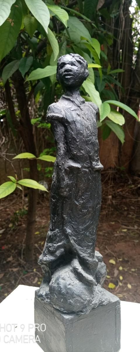 Anbu, Kanaka Murthy’s work in stone, inspired by a construction worker’s five-year-old daughter. Photo courtesy: author