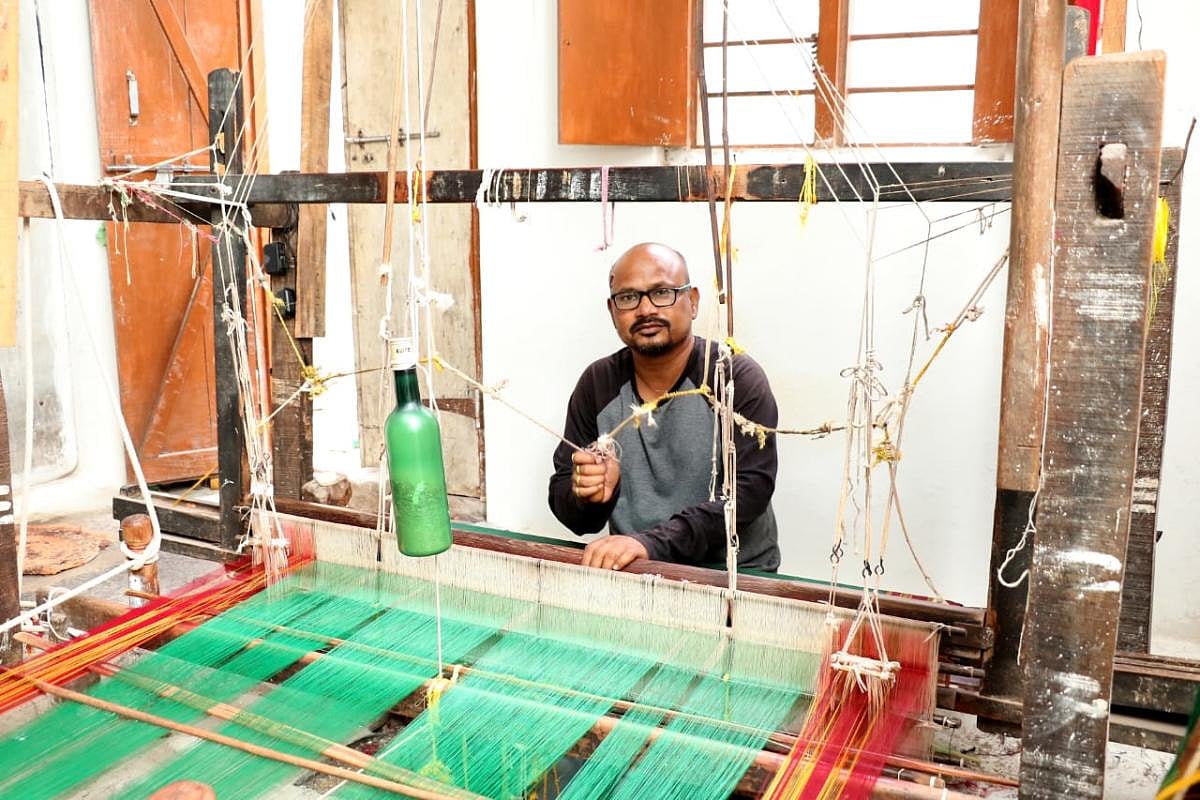 A weaver in Ilkal.