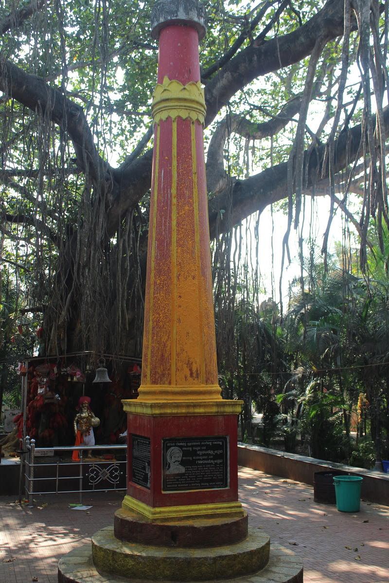 A memorial to Sangolli Rayanna. Photos by Balu Matcheri, Sangamesh Menasigi, Vaibhav Hanamshet